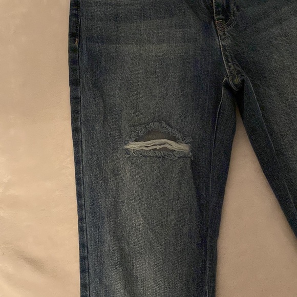 Dark blue distressed mom jeans - Picture 4 of 12